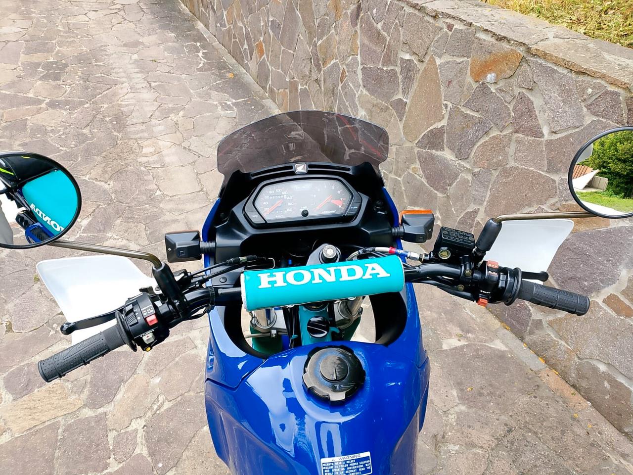 Honda NX 650 Dominator