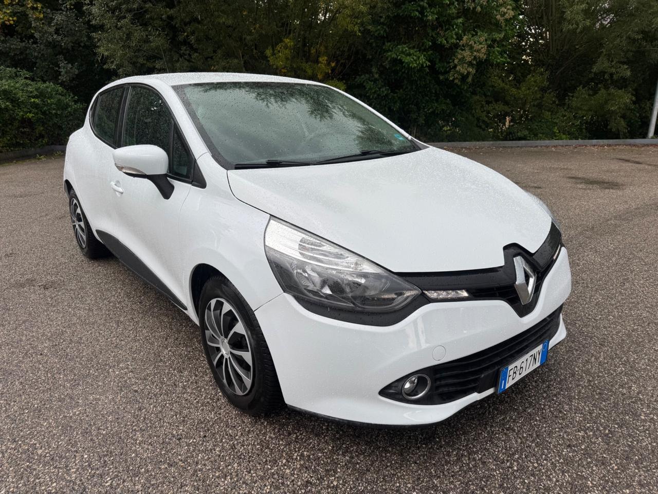 Renault Clio 1.2 benzina 75cv