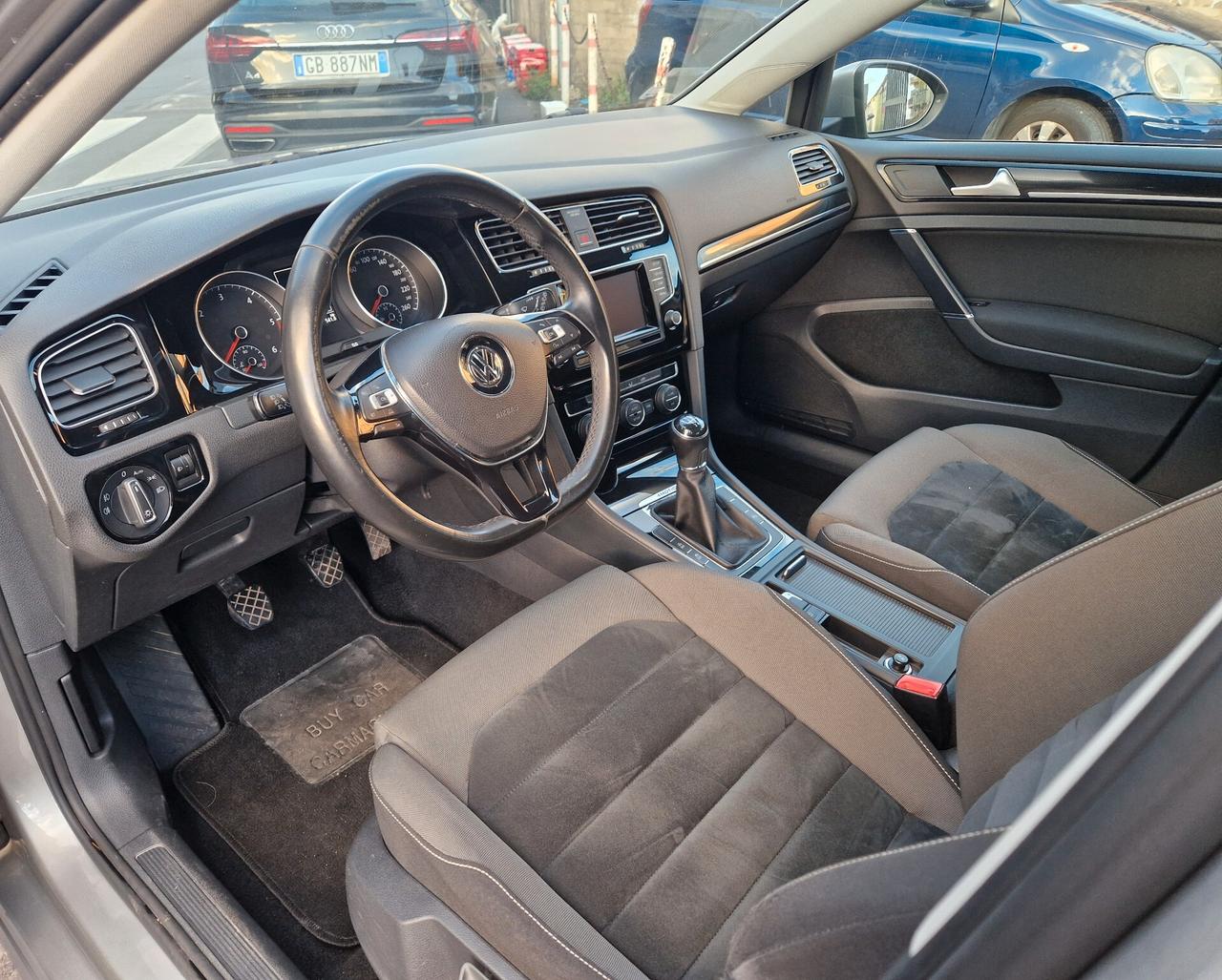 Volkswagen Golf Business 1.6 TDI 5p. 4MOTION Highline BlueMotion Tech.