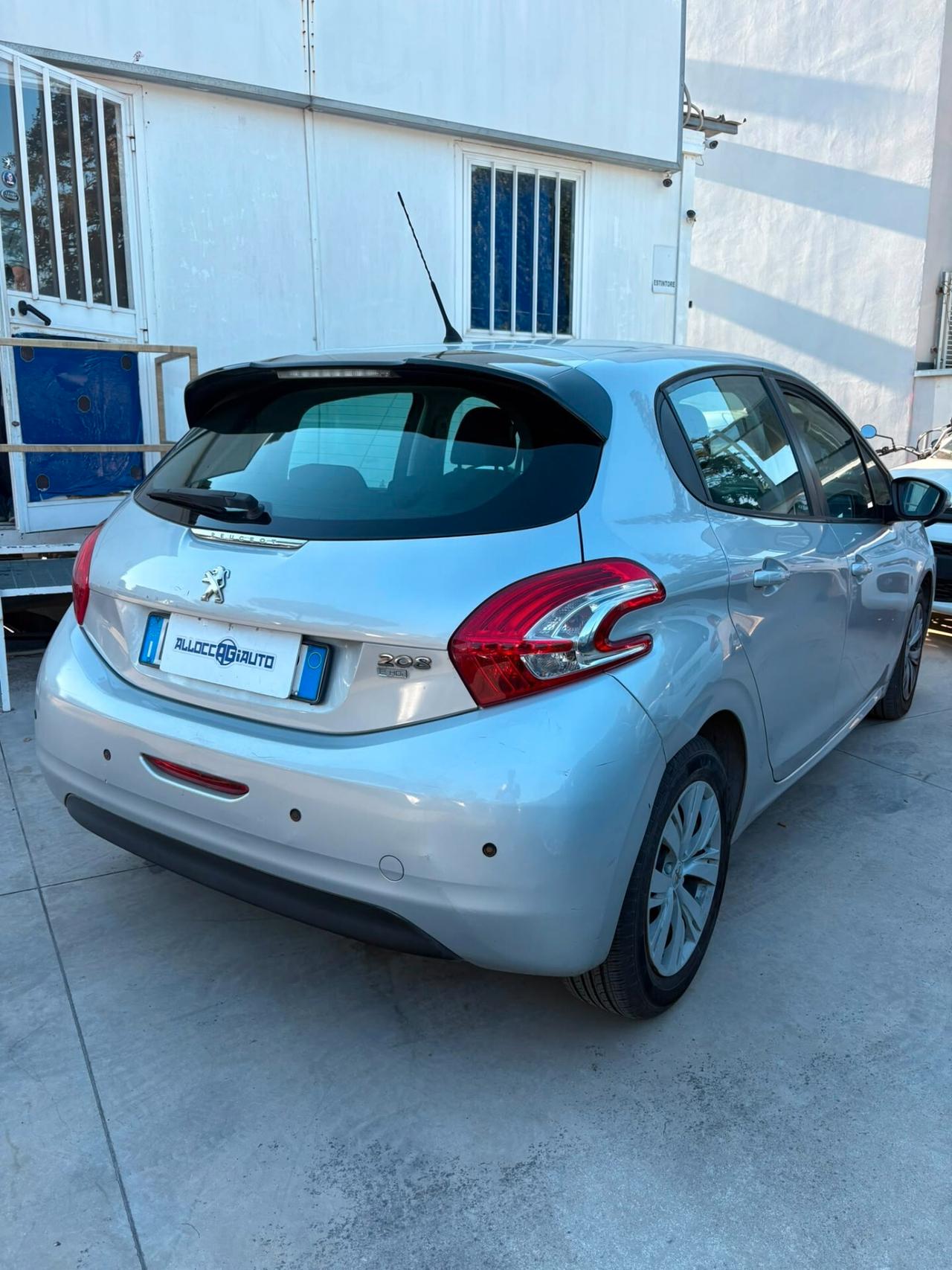 Peugeot 208 1.4 e-HDi 68 CV S&S CAMBIO AUTOMATICO 5 porte Active