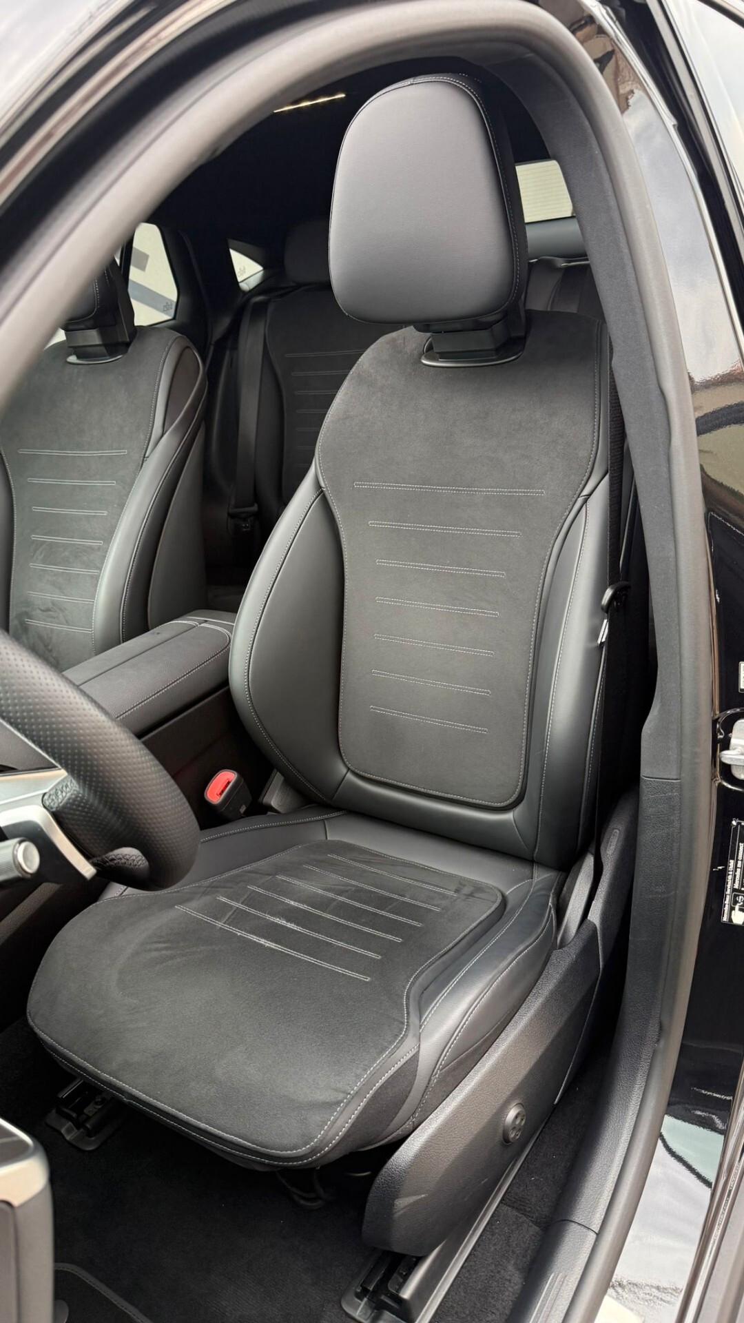 MERCEDES GLC 220d Coupé 2024 MILD HYBRID AMG LINE PREMIUM PLUS