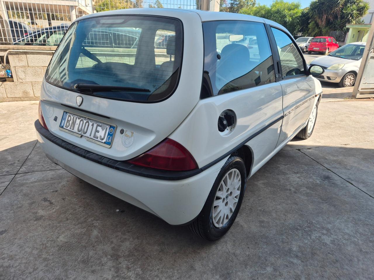Lancia Y 1.2i cat LS