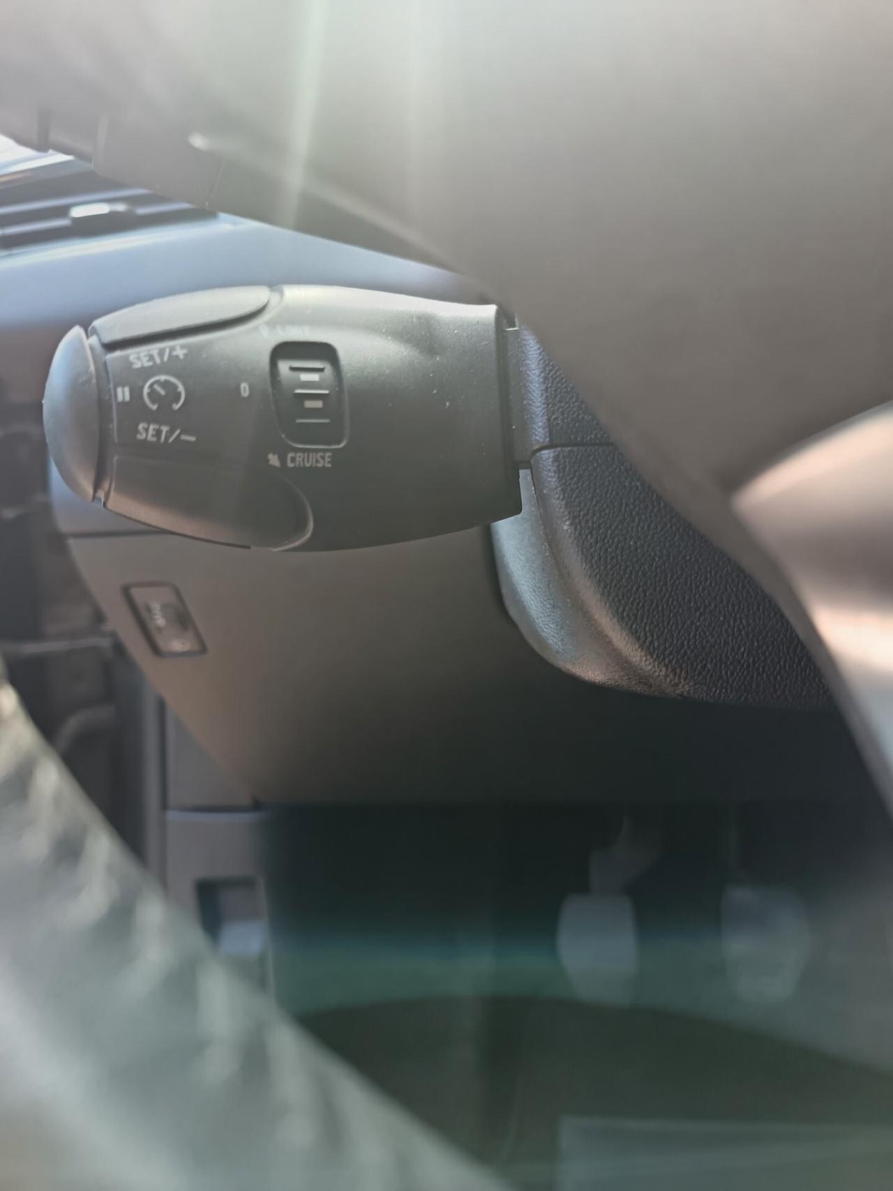 Peugeot 208 PureTech 82 5 porte Allure"FINO AL 15/08 P.P. INCLUSO"