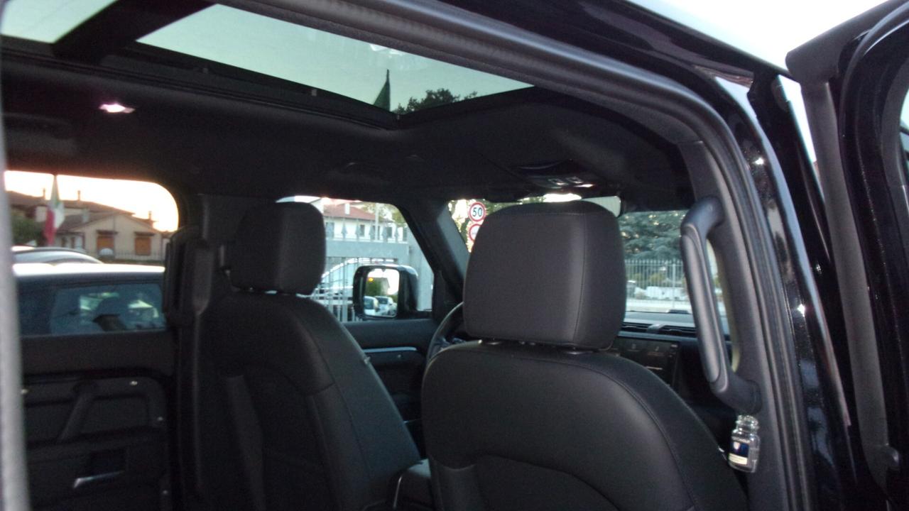 Land Rover Defender 110 3.0D I6 250 CV AWD Auto X-Dynamic SE