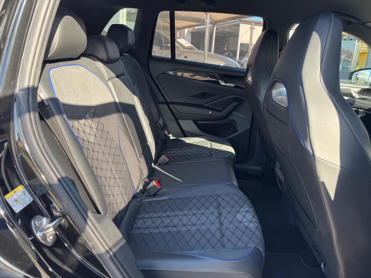 VOLKSWAGEN TIGUAN 2.0 TDI 150 CV R-LINE PLUS DSG FULL IVA