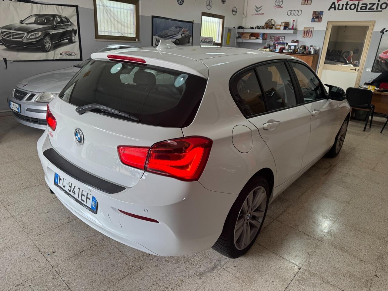 Bmw 116 116d Urban cv. NAVIGATORE OK NEOPATENTATI