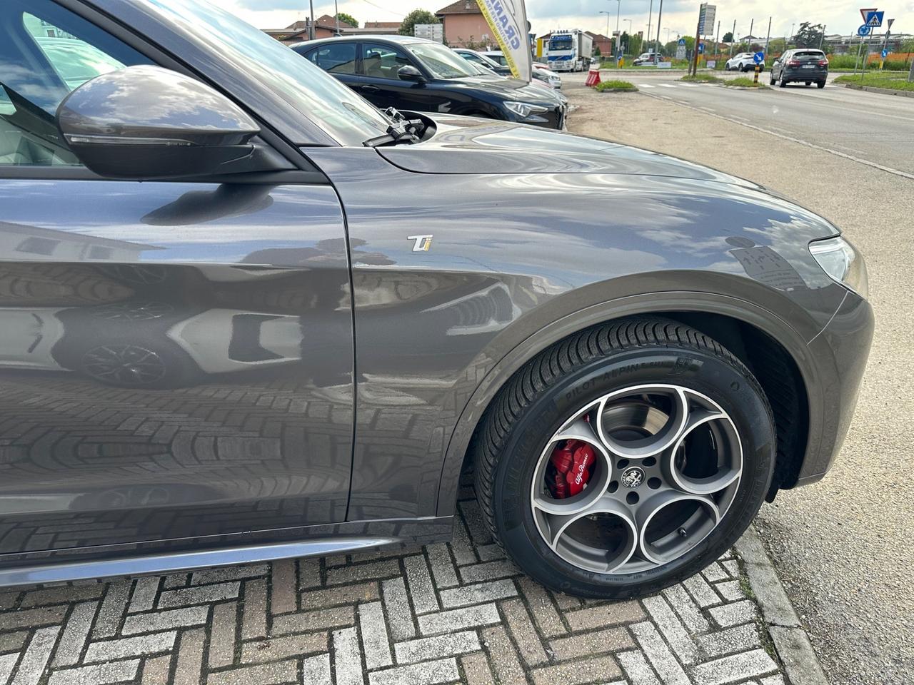 Alfa Romeo Stelvio 2.0 Turbo 280 CV AT8 Q4 Ti