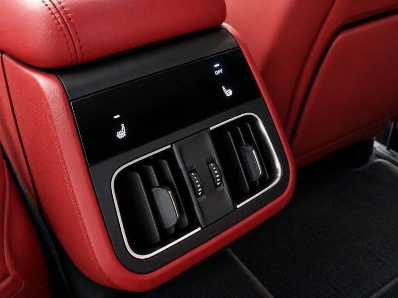 Maserati Grecale 2.0 mhev AWD Modena autom. 330 CV