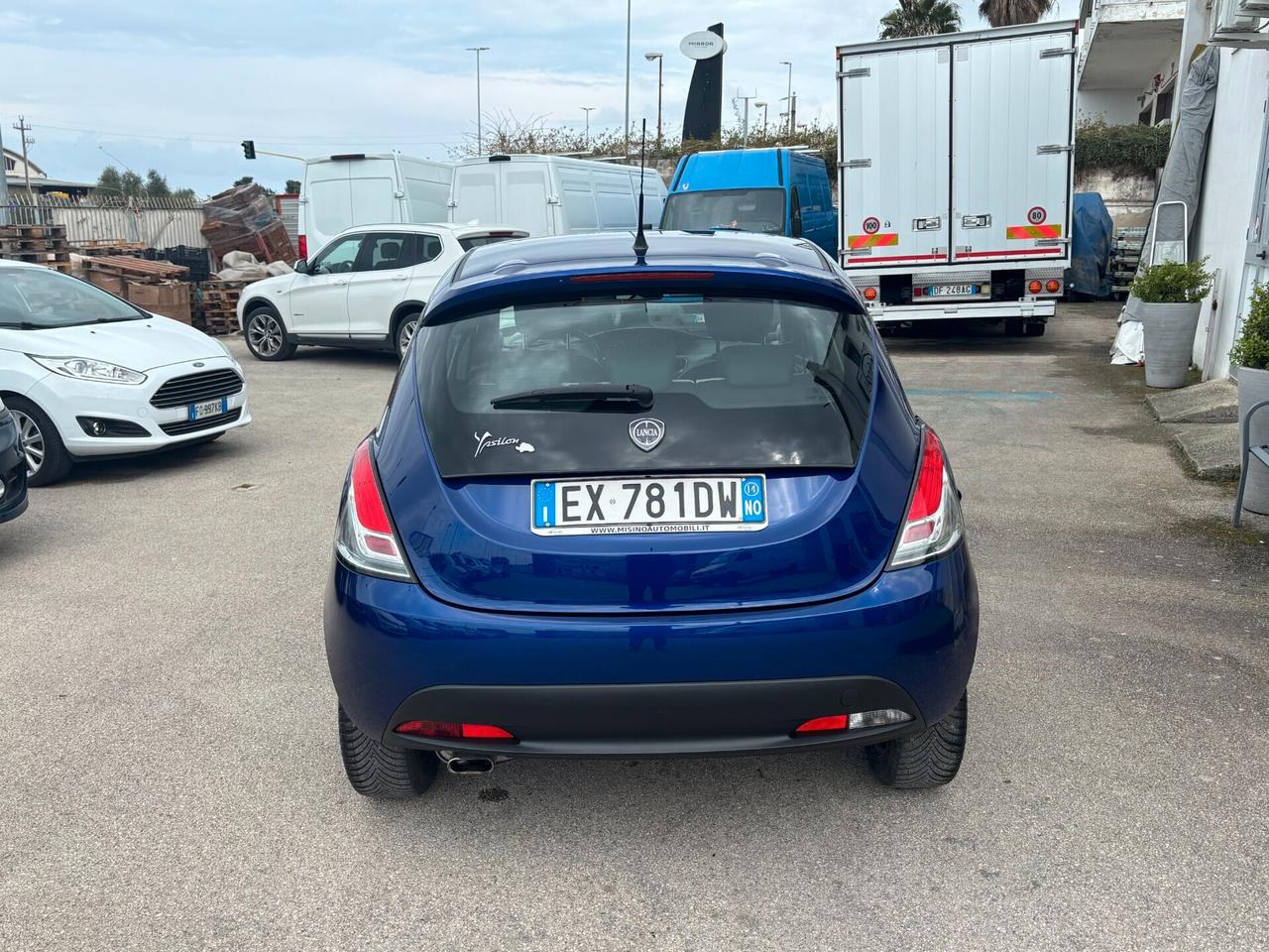 Lancia Ypsilon 1.2 69 CV 5 porte Elefantino