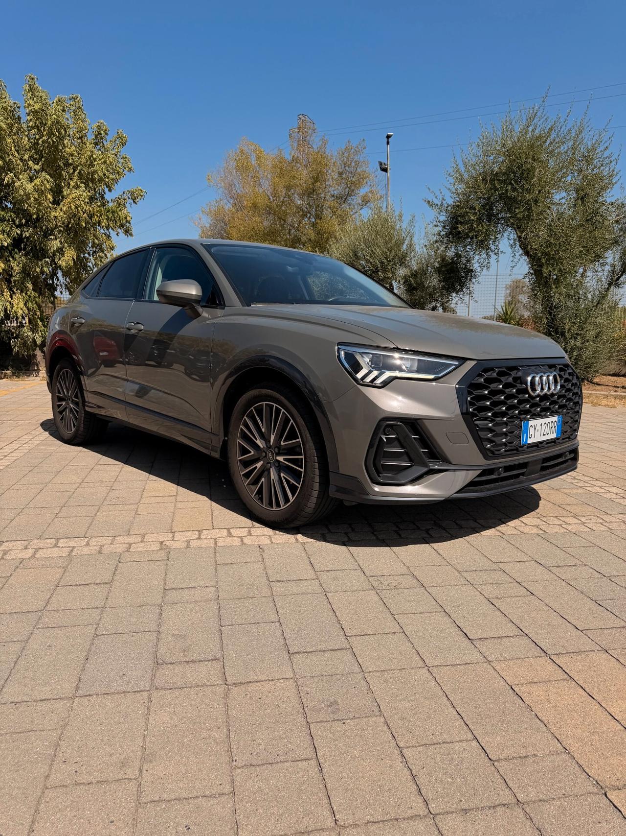 Audi Q3 SPORTBACK 35TDI S TRONIC - 2025