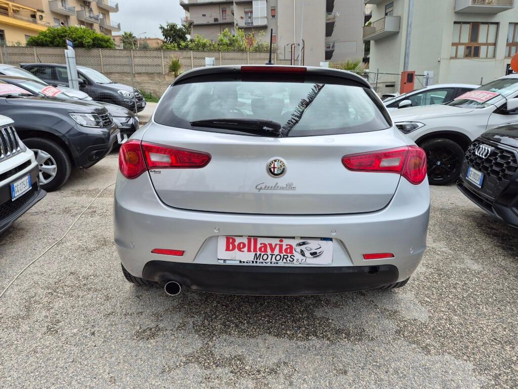 Alfa Romeo Giulietta 1.6 JTDm-2 NAVI LED