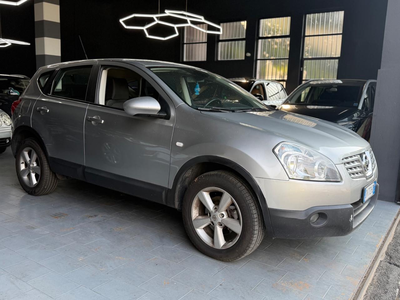 Nissan Qashqai 2.0 dCi DPF 4WD Tekna