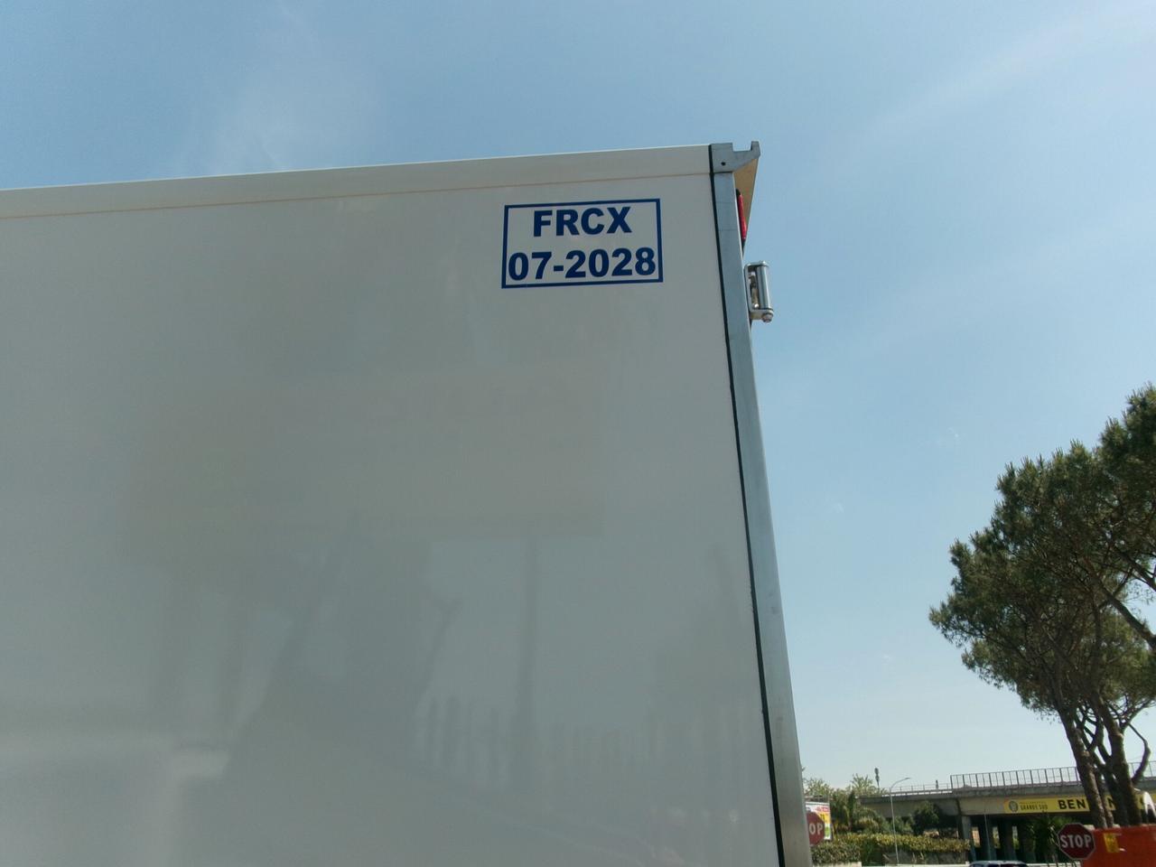 Iveco Daily 35C15 3000 150CV E6 *127000KM* FRIGO ATP FRCX -20° 07/2028 7 PEDANE