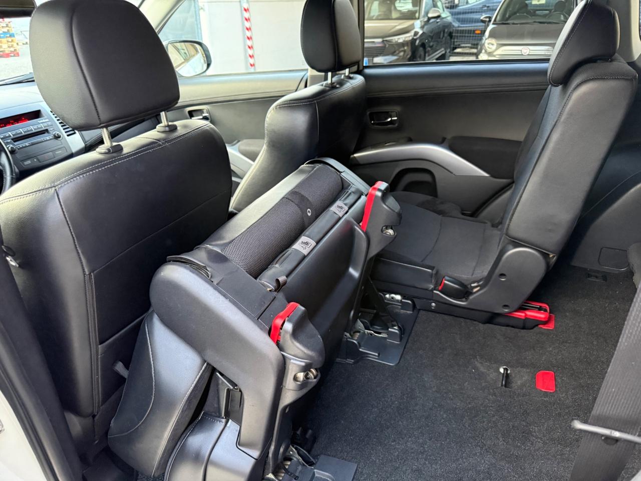Mitsubishi Outlander 2.2 DI-D Instyle DPF 7 p.ti