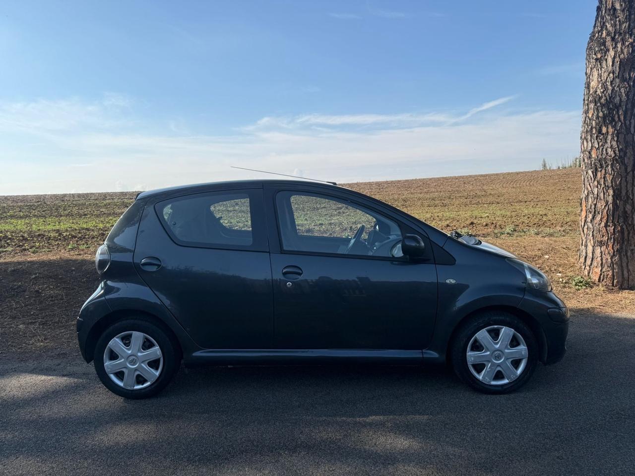 Toyota Aygo adatta a neopatentati