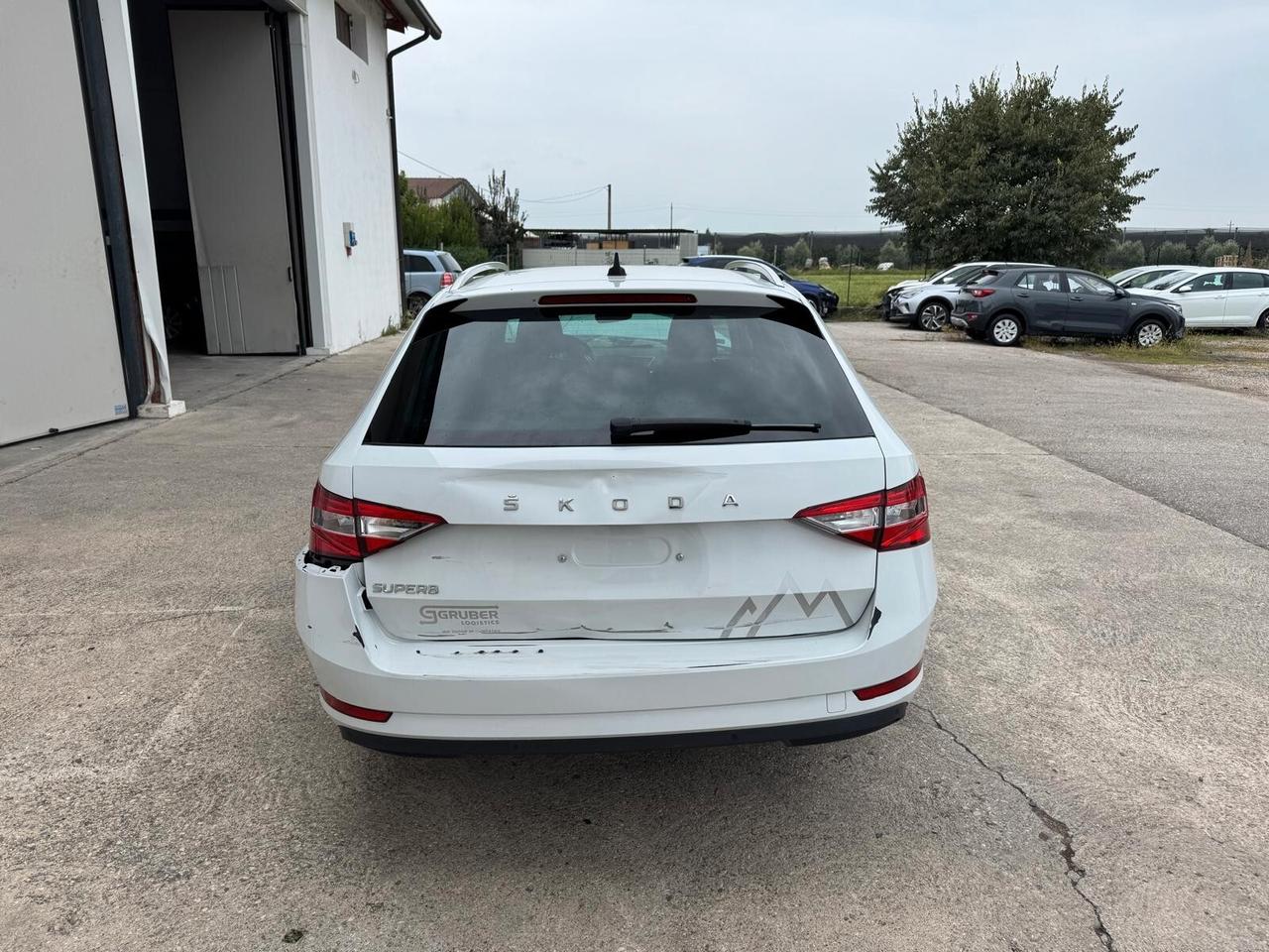 Skoda Superb Wagon 2.0 tdi evo 150cv dsg