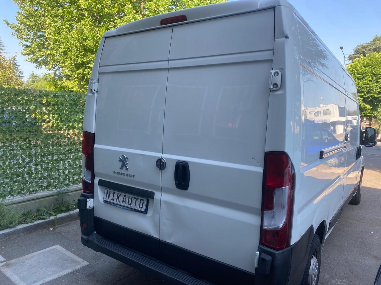 Peugeot Boxer 330 2.2 BlueHDi 140 S&S PC-TM Furgone