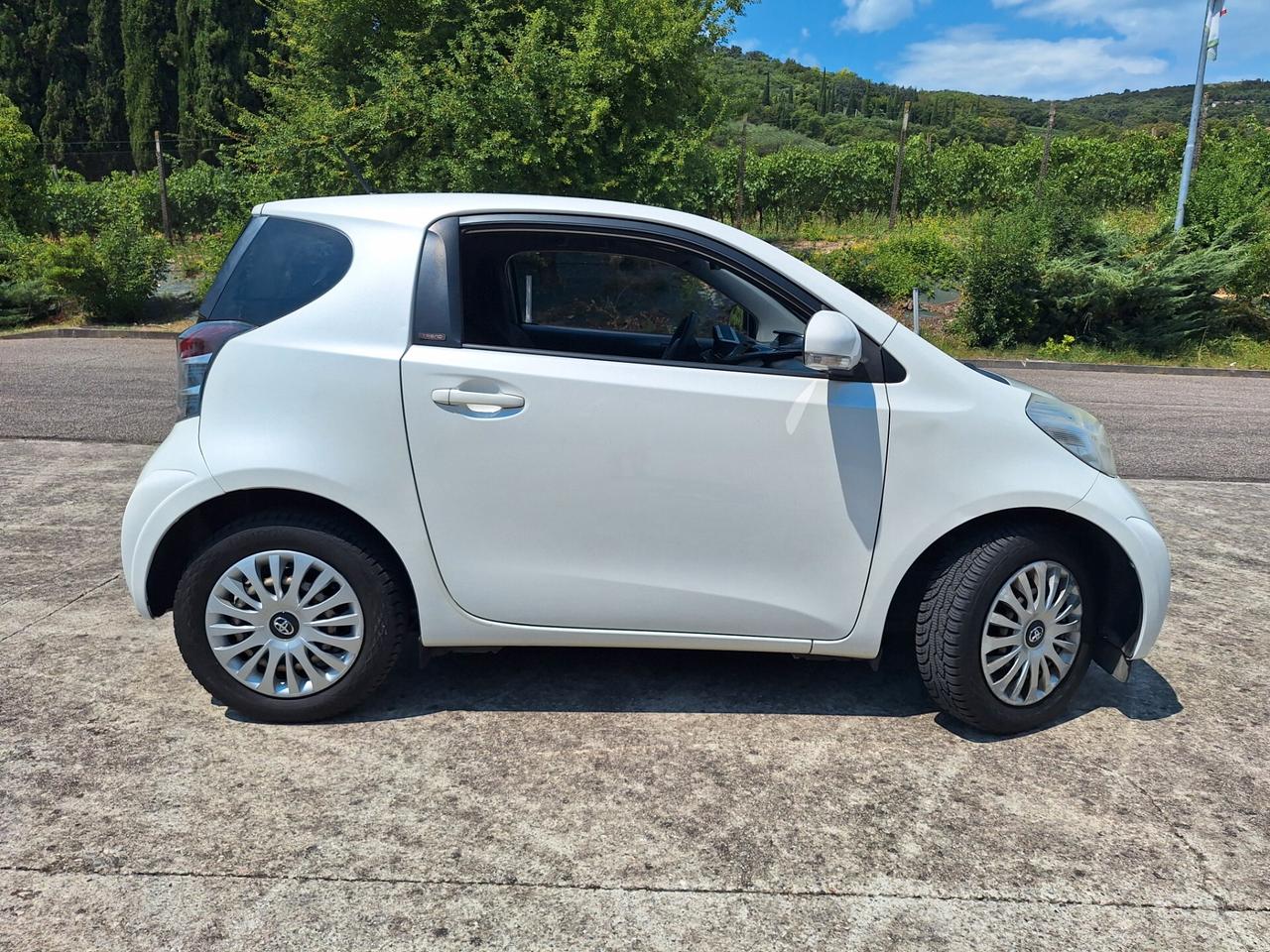 Toyota iQ 1.0 CVT Trend CAMBIO AUTOMATICO