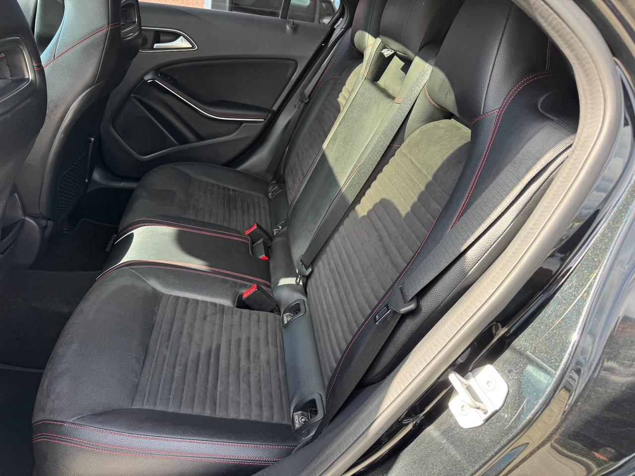 Mercedes-benz A 180 d Automatic Premium Amg Tetto