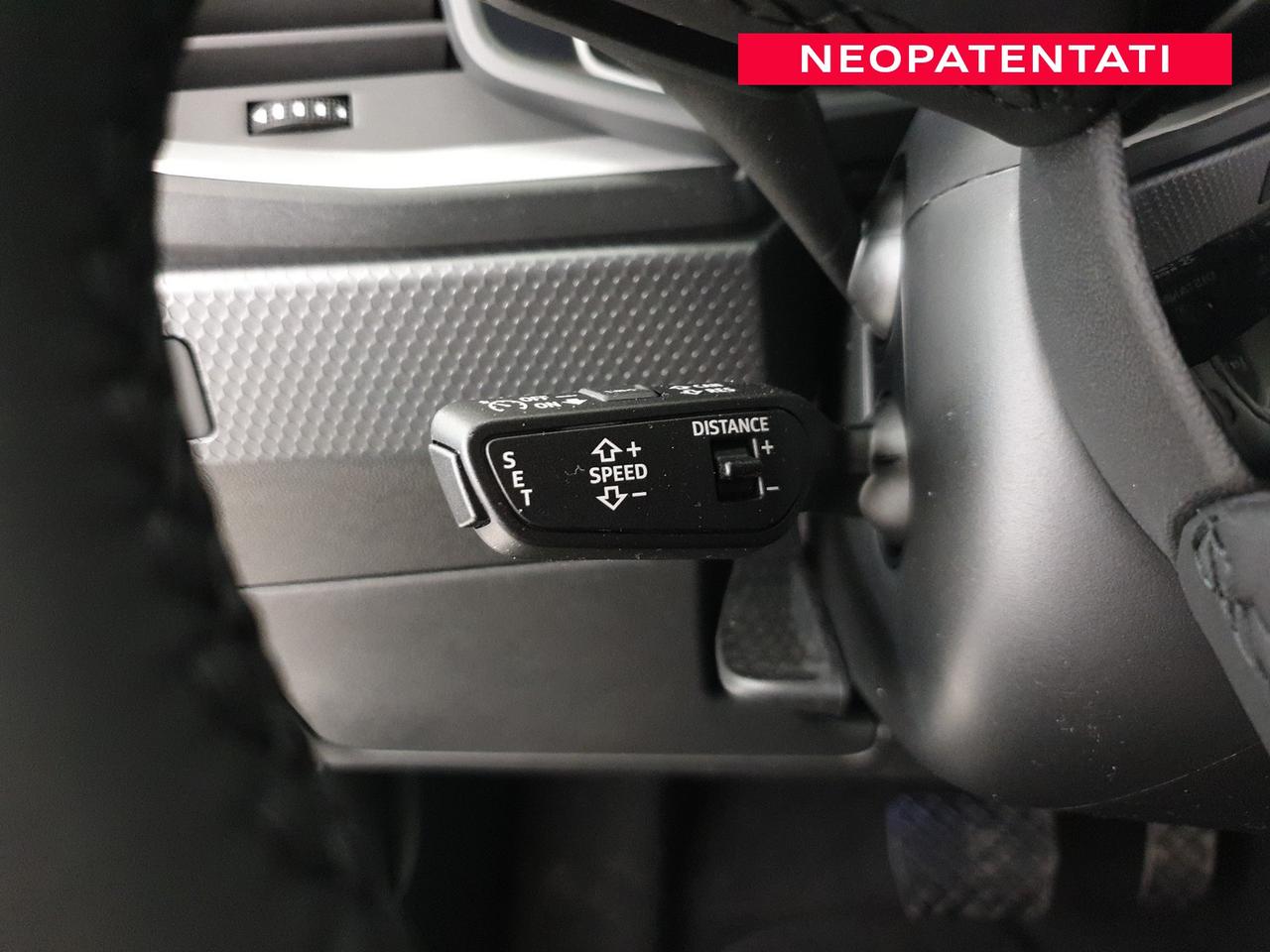 Allstreet 30TFSI 116CV S tronic Identity Contrast