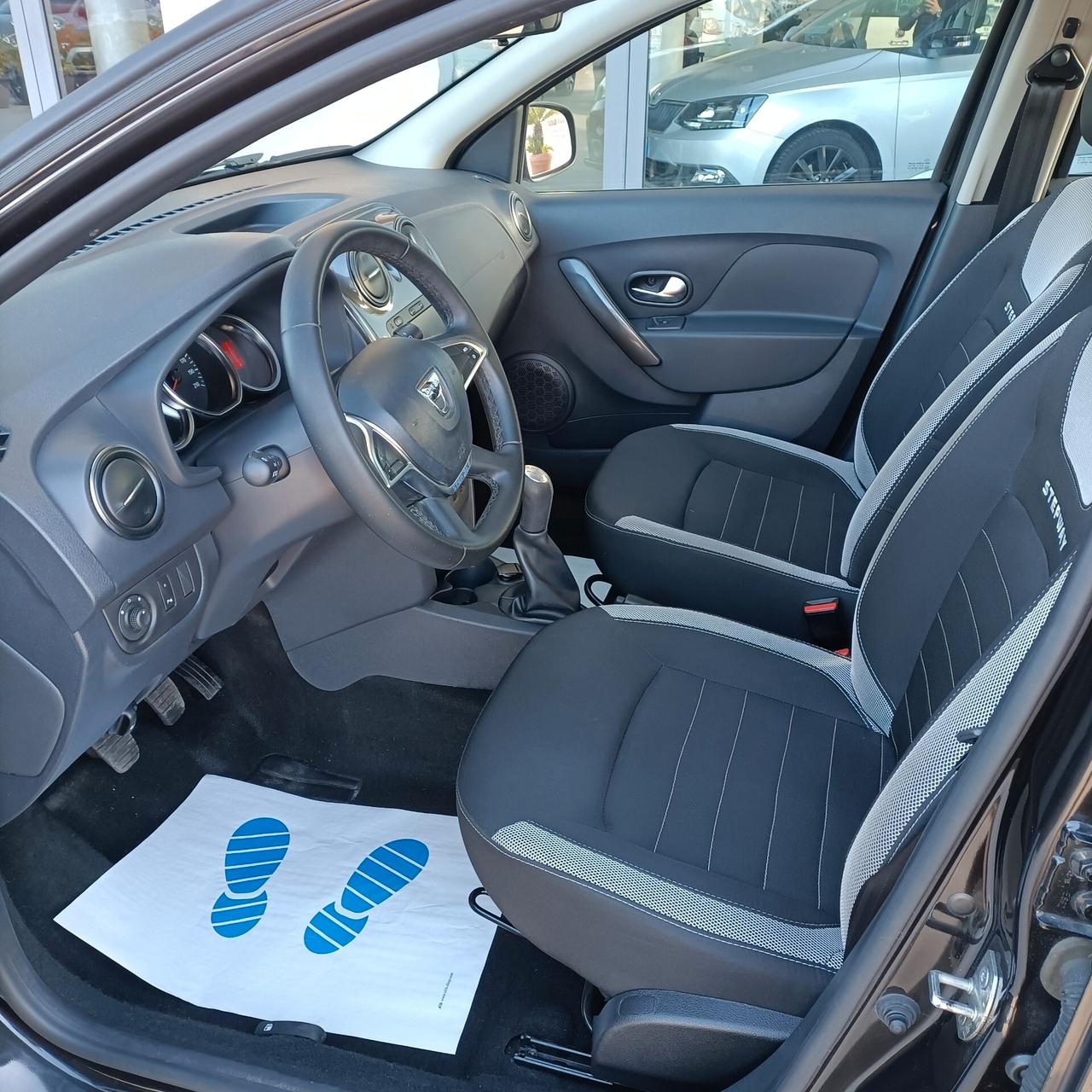 Dacia Sandero Stepway 1.5 dCi (ok neopatentati)