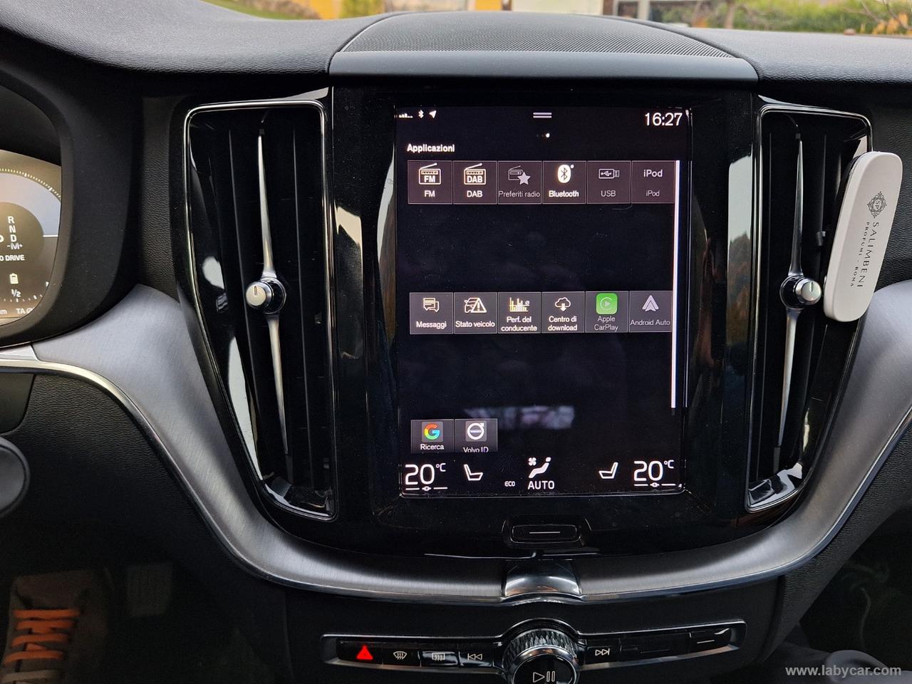 VOLVO XC60 B4 AWD Momentum PRO UNIPROP. MEMORIE FULL LED