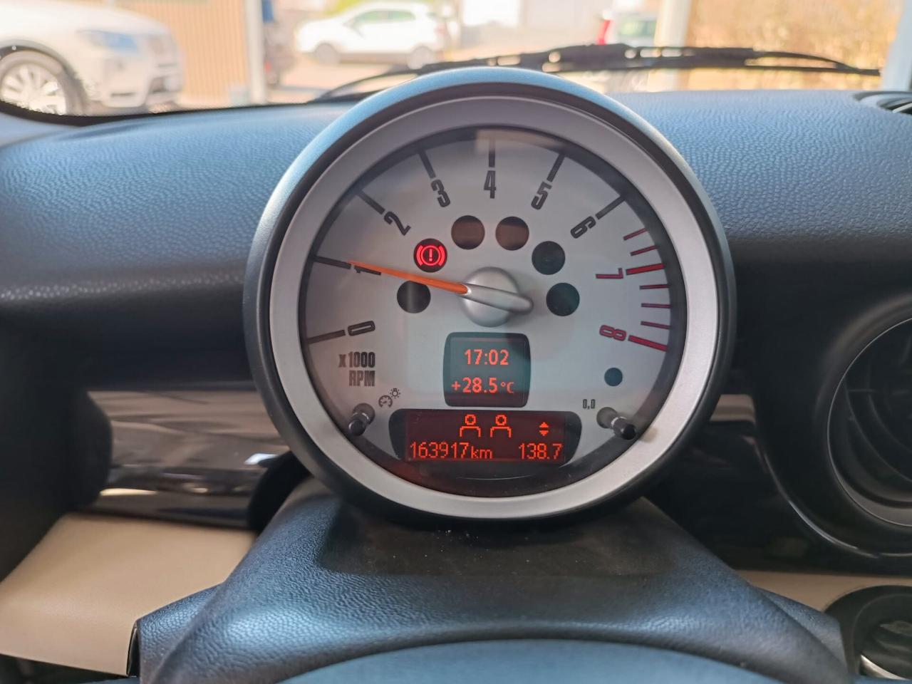 Mini 1.4 16V One Chili