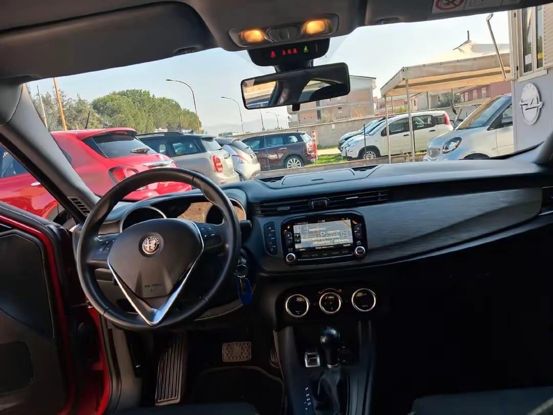 Alfa Romeo Giulietta 1.6 JTDm TCT 120 CV CAMBIO AUTOMATICO NAVIGATORE FARI LED GARANZIA 12 MESI CON CERTIFICATO