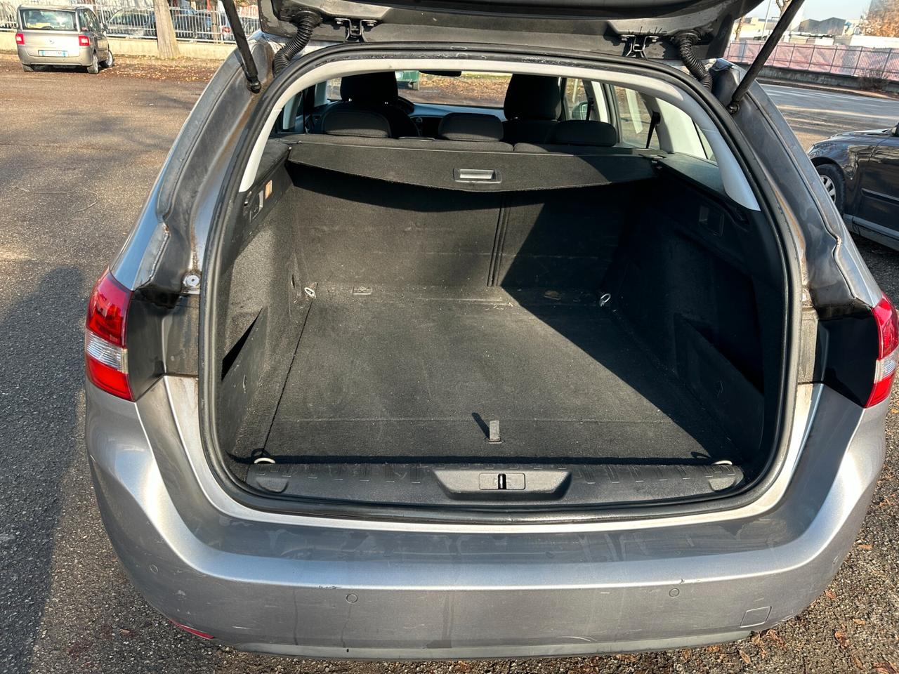 Peugeot 308 BlueHDi 100 S&S SW Business