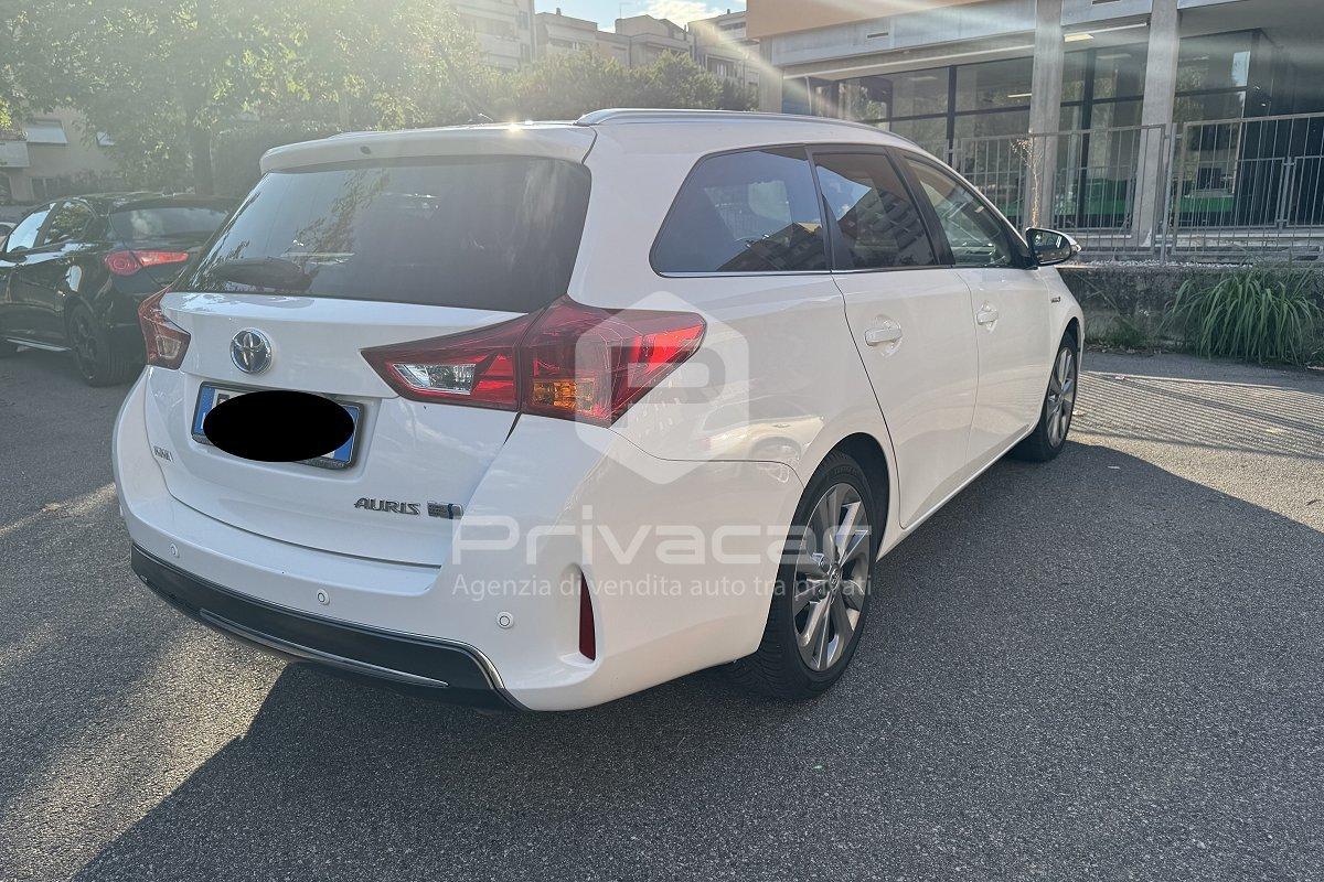 TOYOTA Auris Touring Sports 1.8 Hybrid Lounge