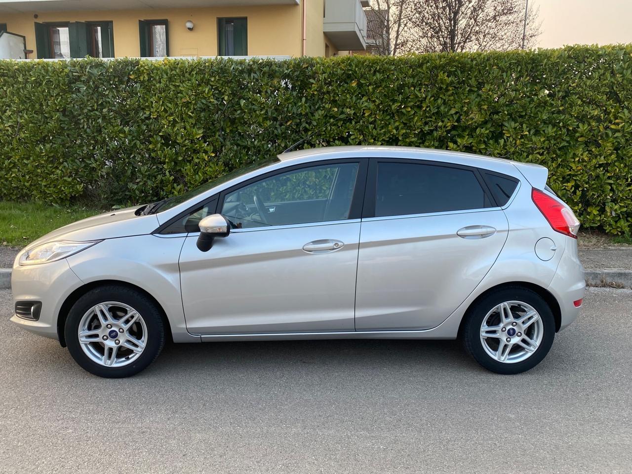 Ford Fiesta 1.2 60CV 5 porte Titanium 128000km