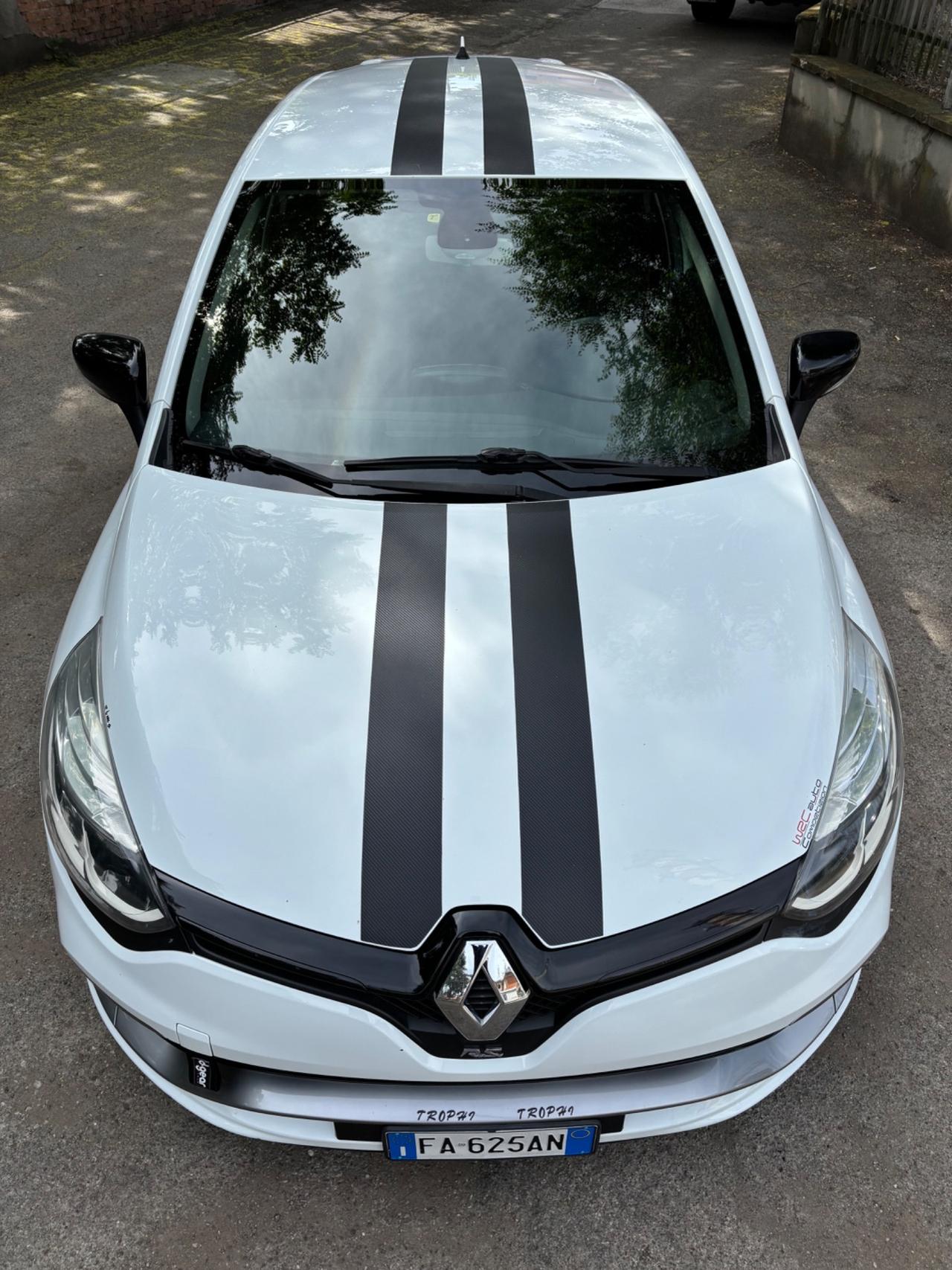 Renault Clio 1.6 T 220CV EDC RS Trophy