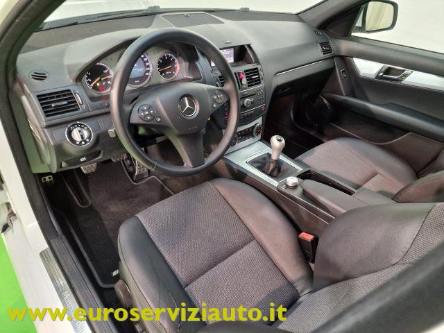 MERCEDES-BENZ C 220 CDI S.W. Avantgarde AMG