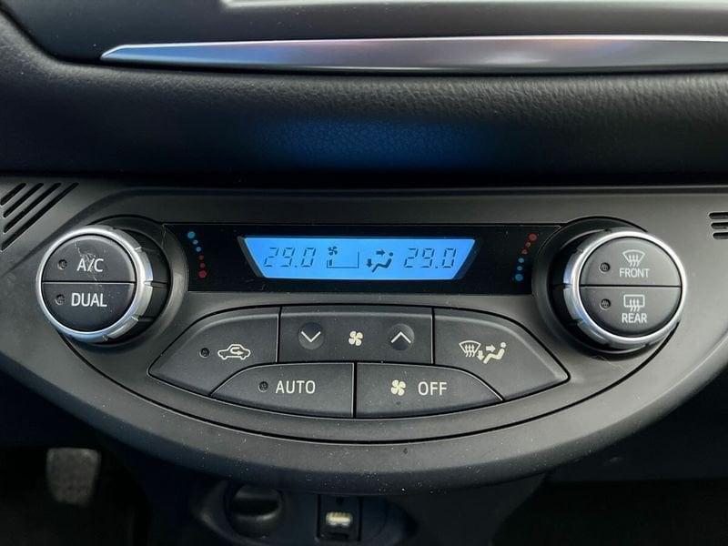 Toyota Yaris Yaris 1.5 5 porte Lounge