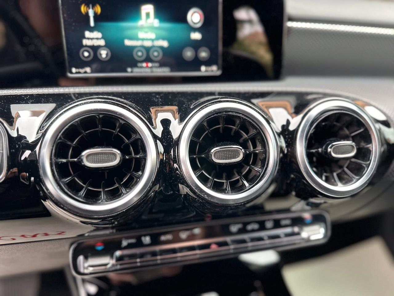Mercedes-benz A 180 d Automatic Sport neopatentati