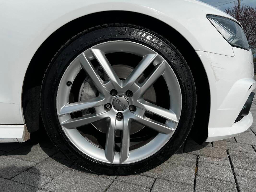 Audi A6 Avant 3.0 tdi quattro 272cv s-tronic