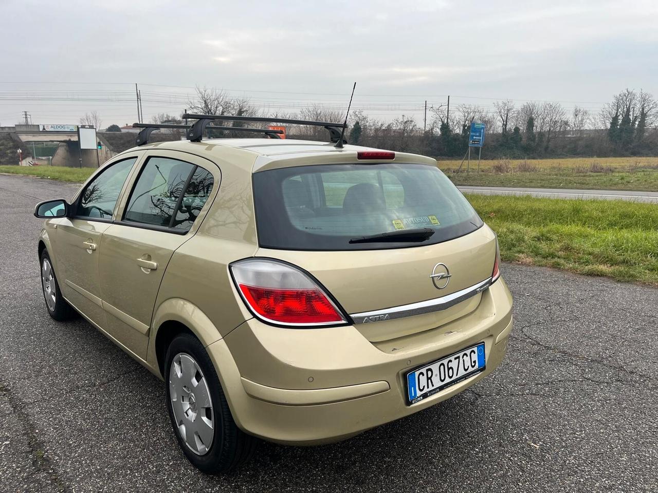 Opel Astra 1.6 115CV 5 porte Elective