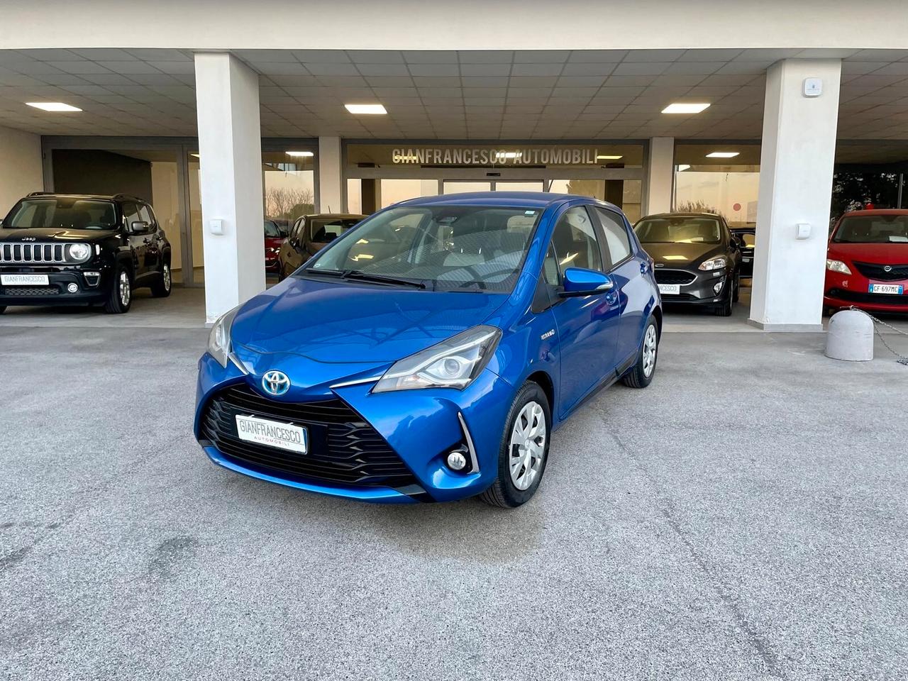 Toyota Yaris 1.5 Hybrid 5 porte Active