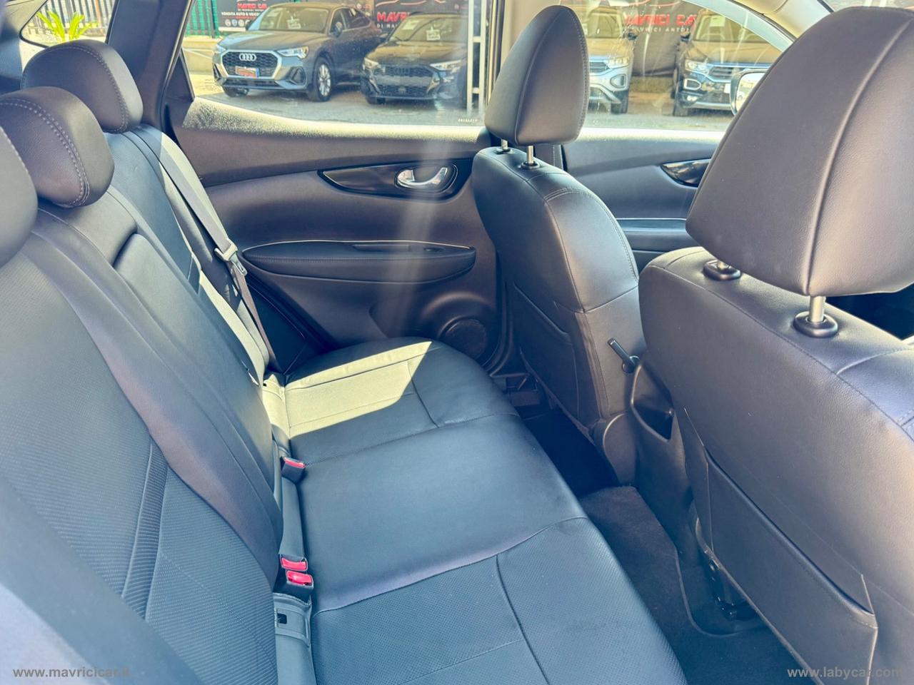 NISSAN Qashqai 1.6 dCi 4WD N-Connecta