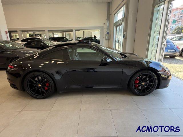 PORSCHE 911 Carrera 4S