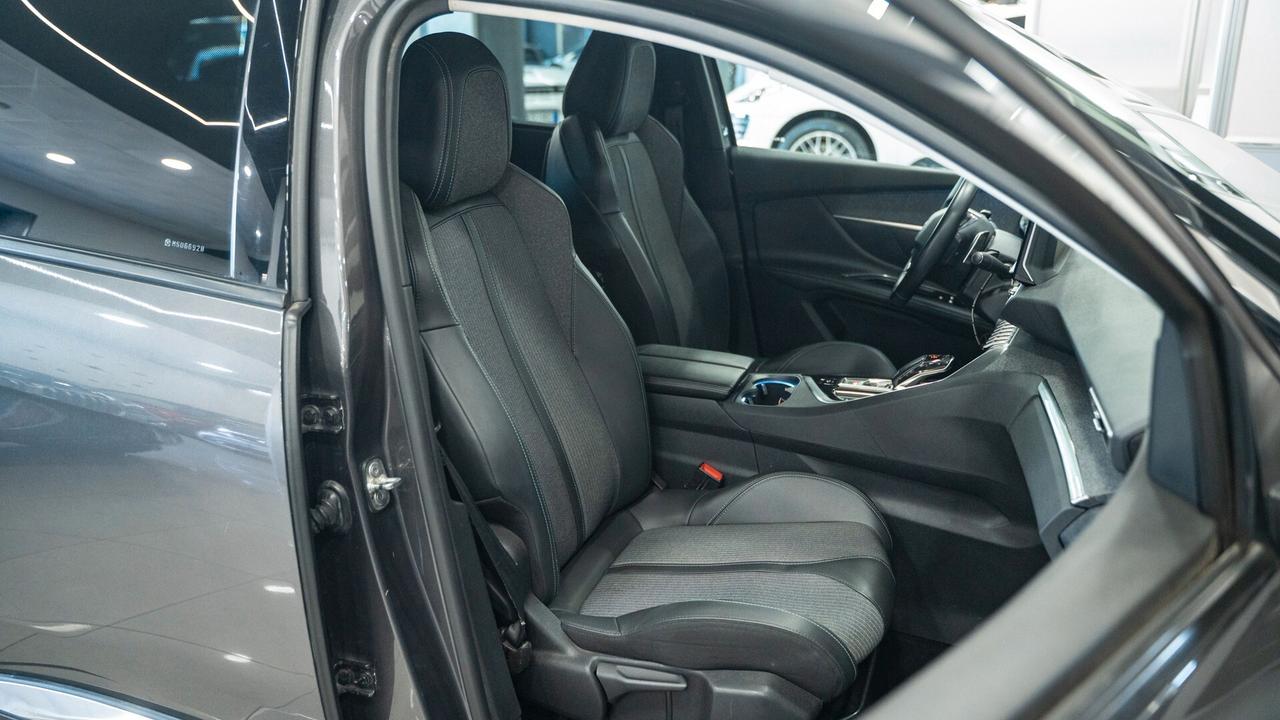 Peugeot 5008 1.5 BLUEHDI ALLURE PACK EAT8 7 POSTI S&S 131CV AUTO VIRUTAL FULL OPTIONAL
