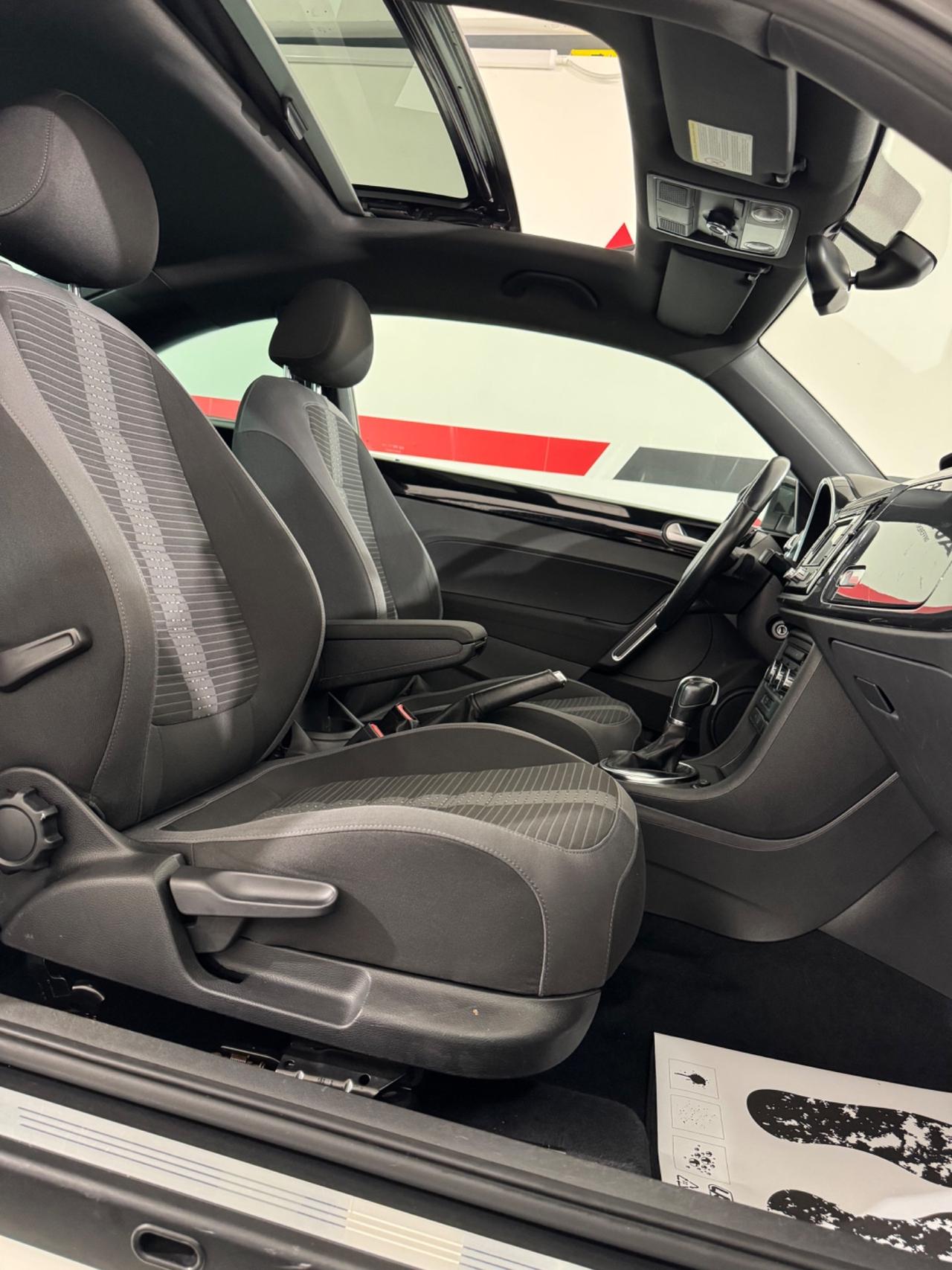 Volkswagen Maggiolino 2.0 TDI DSG Sport