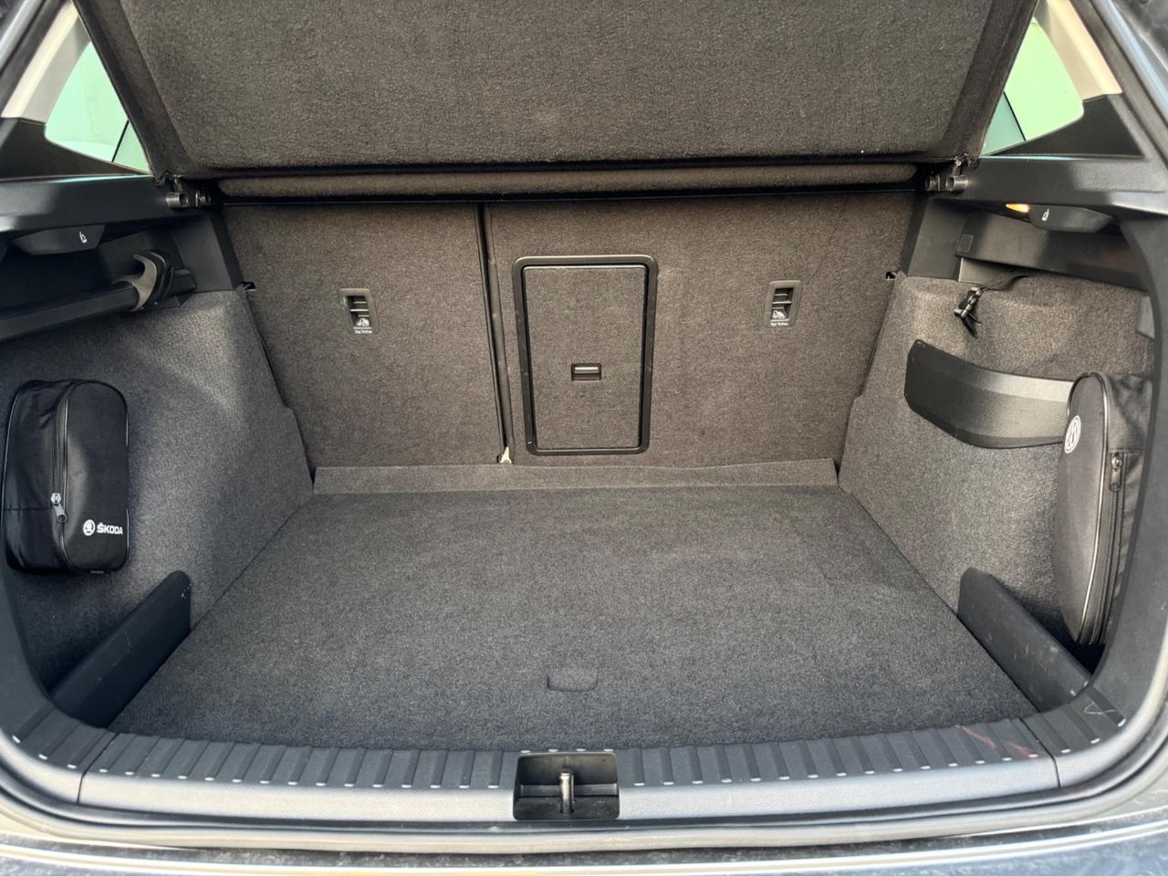 SKODA KAROQ 2.0 Tdi DSG Executive - Led Navi