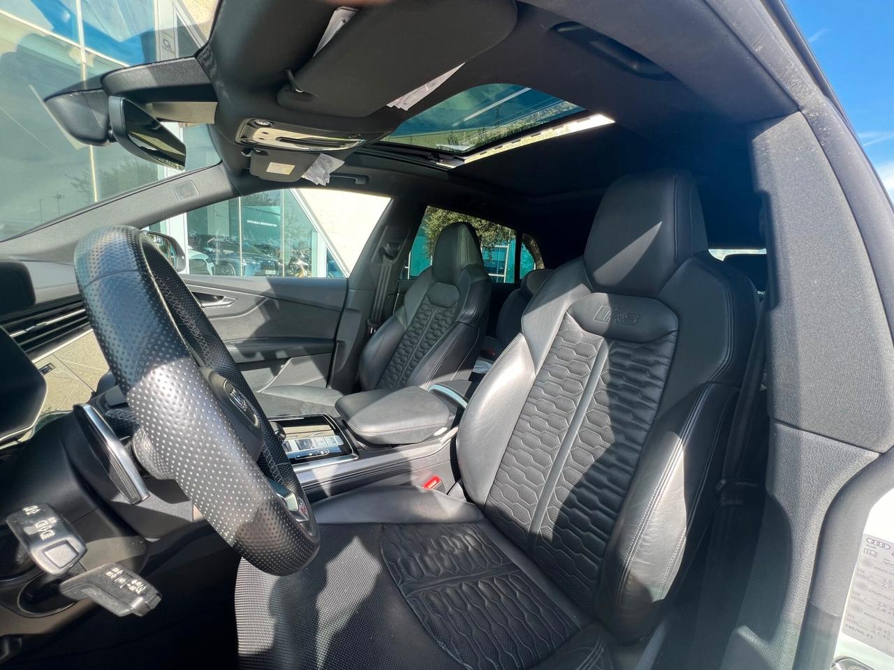 Audi Q8 RS TFSI V8 quattro tiptronic