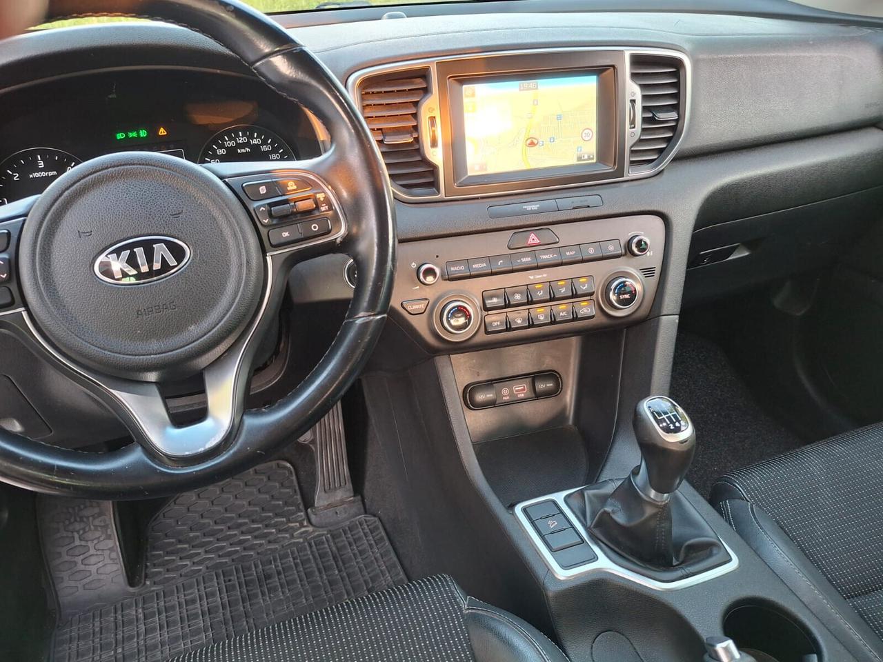 Kia Sportage 1.7 crdi-COOL NAVI-EURO 6-TETTO PANORAMICO-