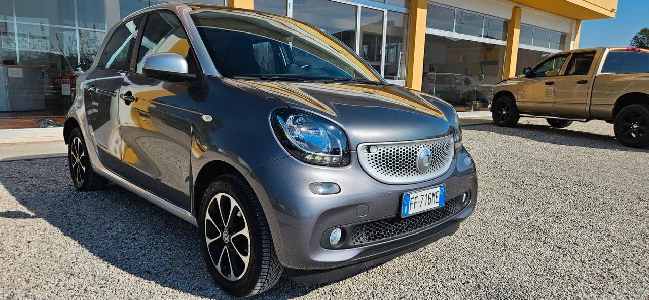 Smart ForFour 70 1.0 Youngster