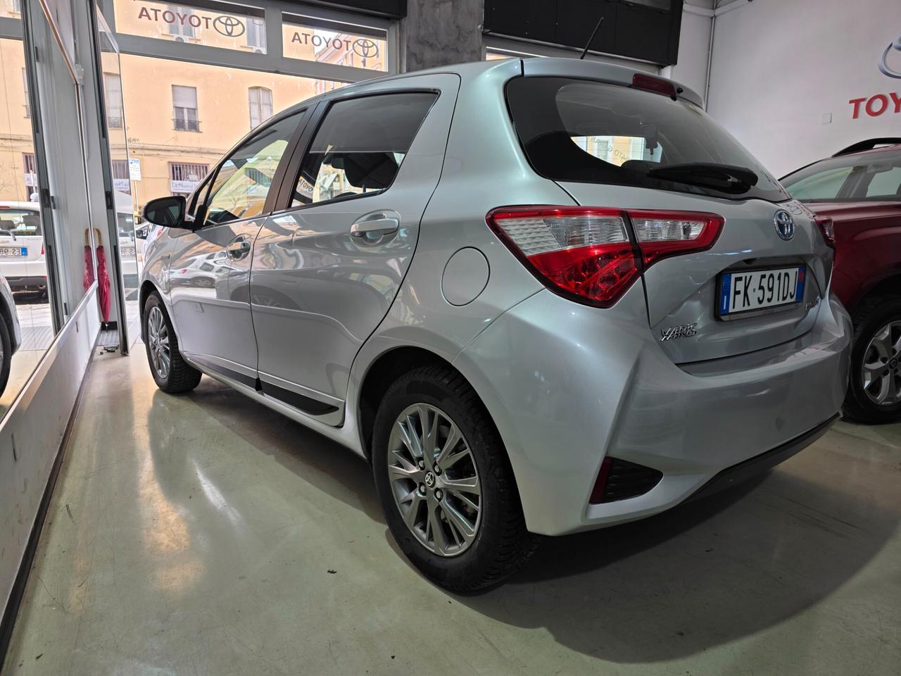 Toyota Yaris 1.5 Hybrid 73cv 1 PROPRIETARIO 2017