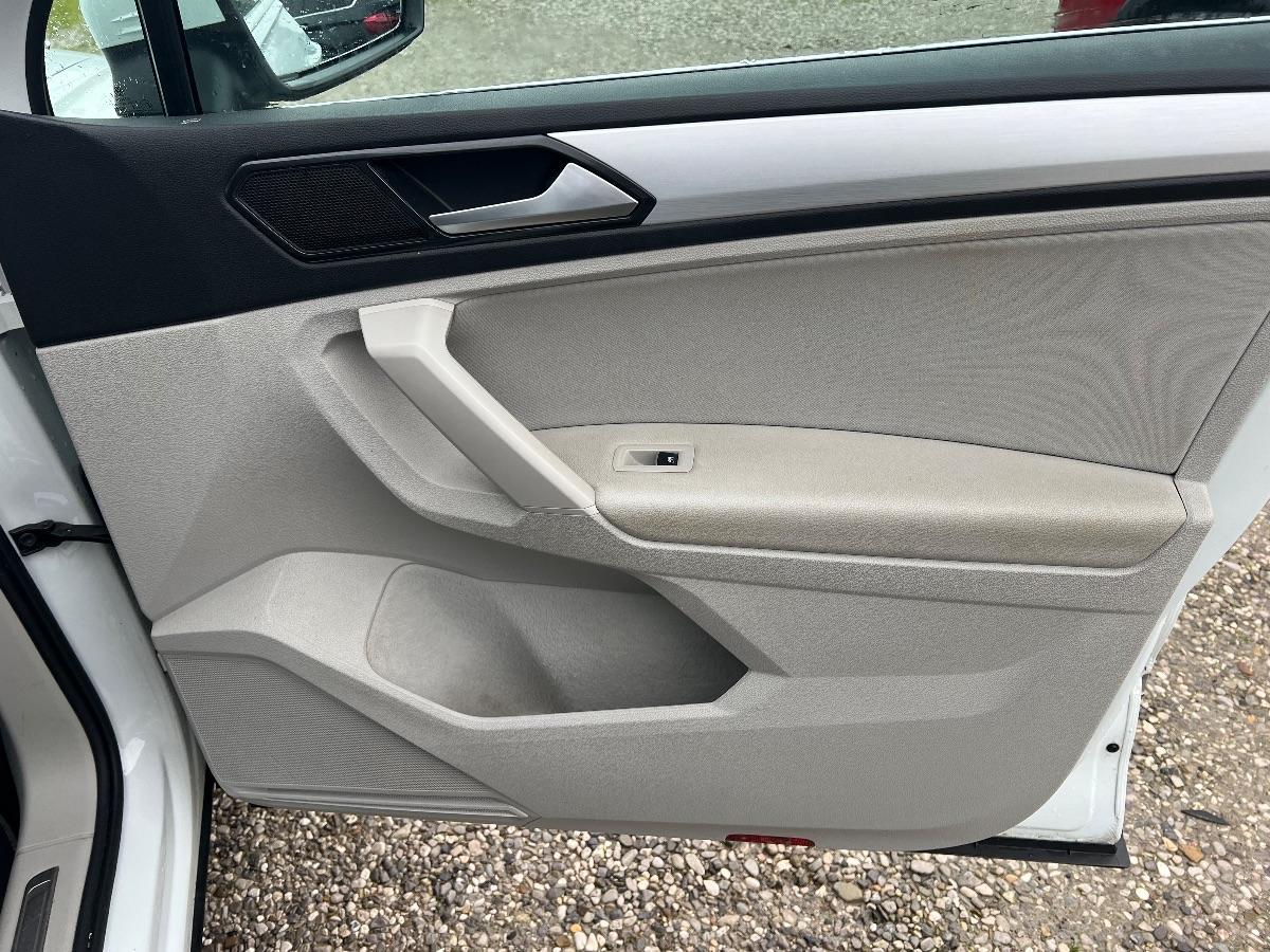 VOLKSWAGEN - Tiguan - 1.6 TDI Business BMT