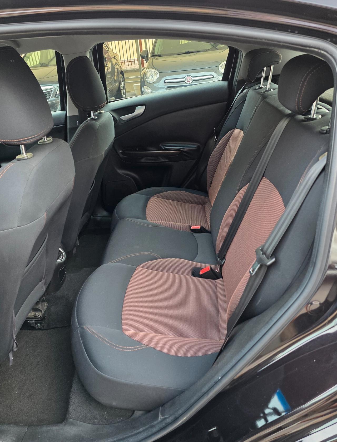 Alfa Romeo Giulietta 1.6 JTDm-2 105 CV Distinctive