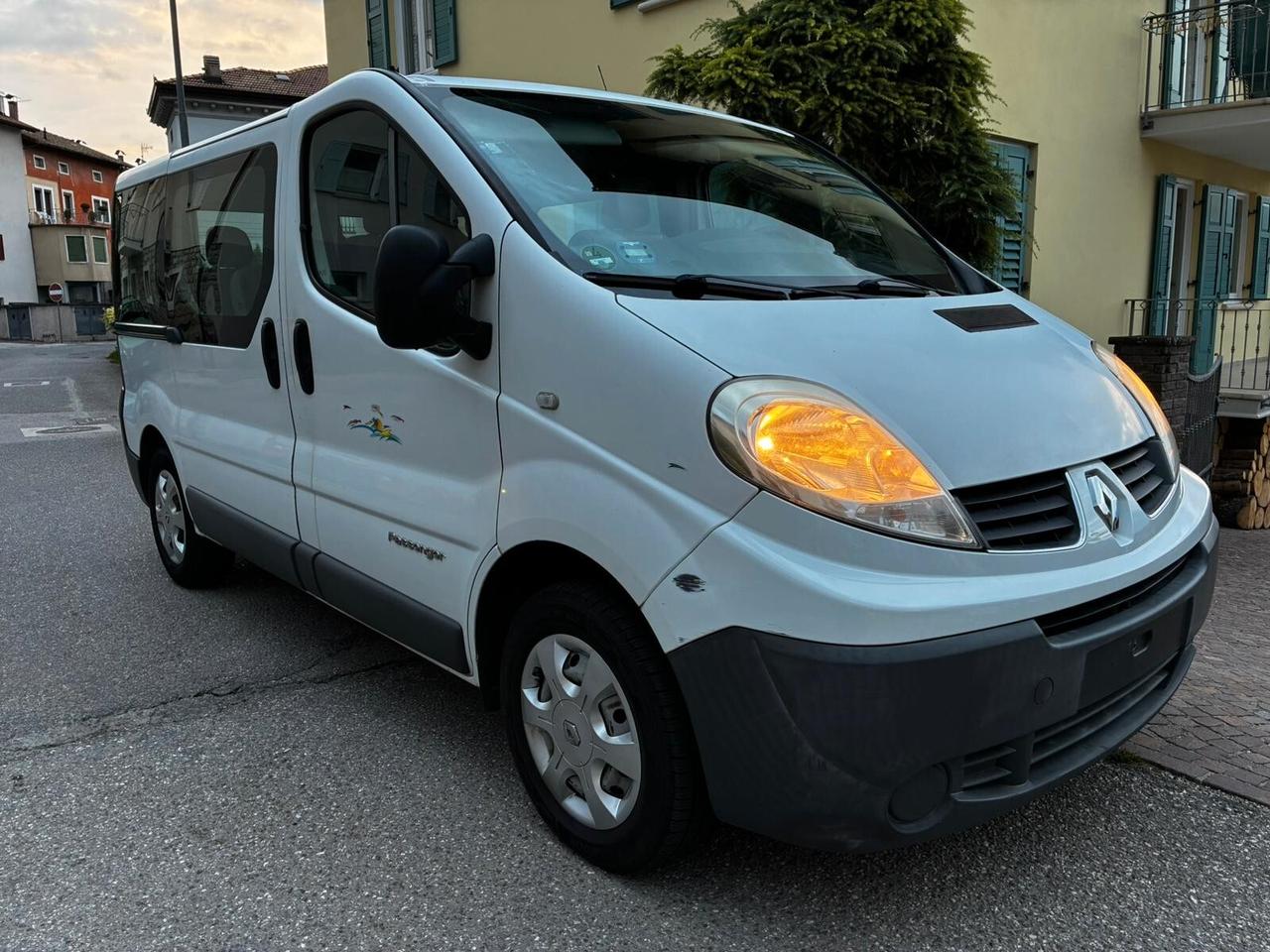 RENAULT TRAFIC 9 POSTI 2.0 DCi 115CV 6M